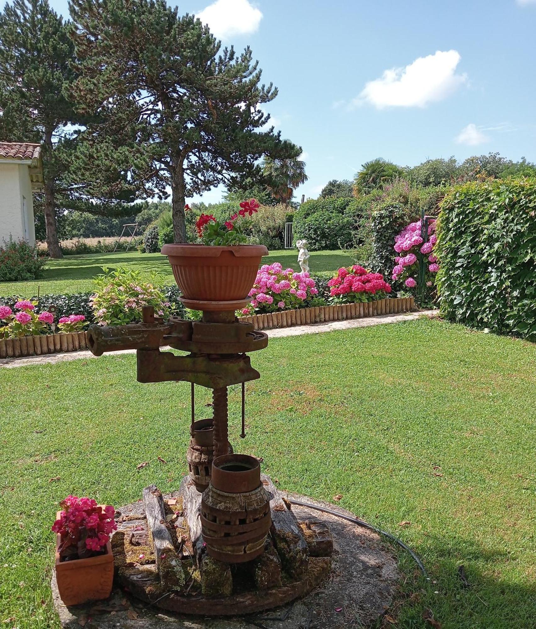 Gites Chez Belliveau Meursac Luaran gambar